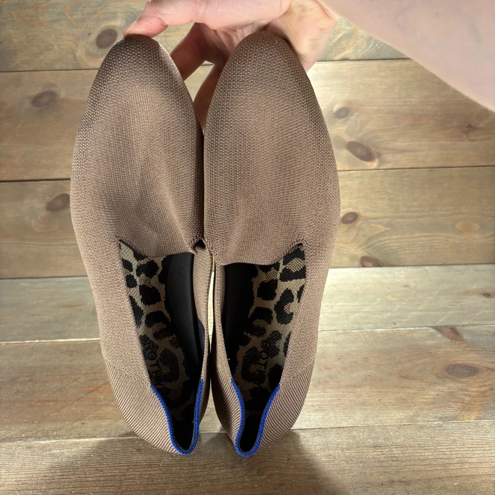 rothys the almond Womens size 13 shoes Brown Knit Round Toe Comfort Flats